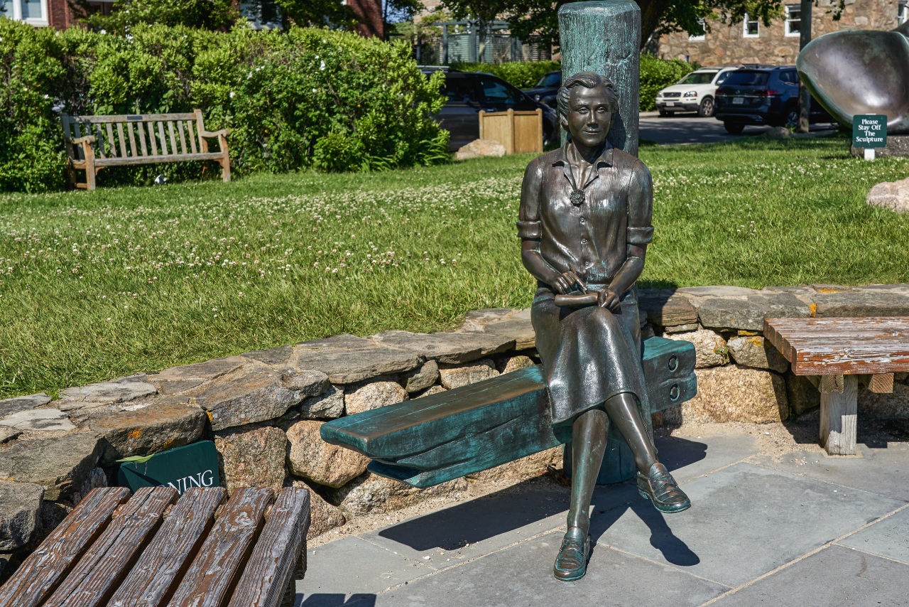 statue-rachel-carson-waterfront-park-ma
